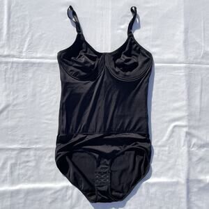 Marilyn Monroe Intimates Shapewear Bodysuit Womens XL Black Underwire